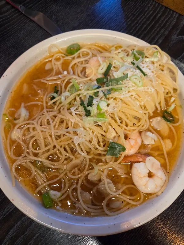 매콤한 국물이 인상적인 파스타