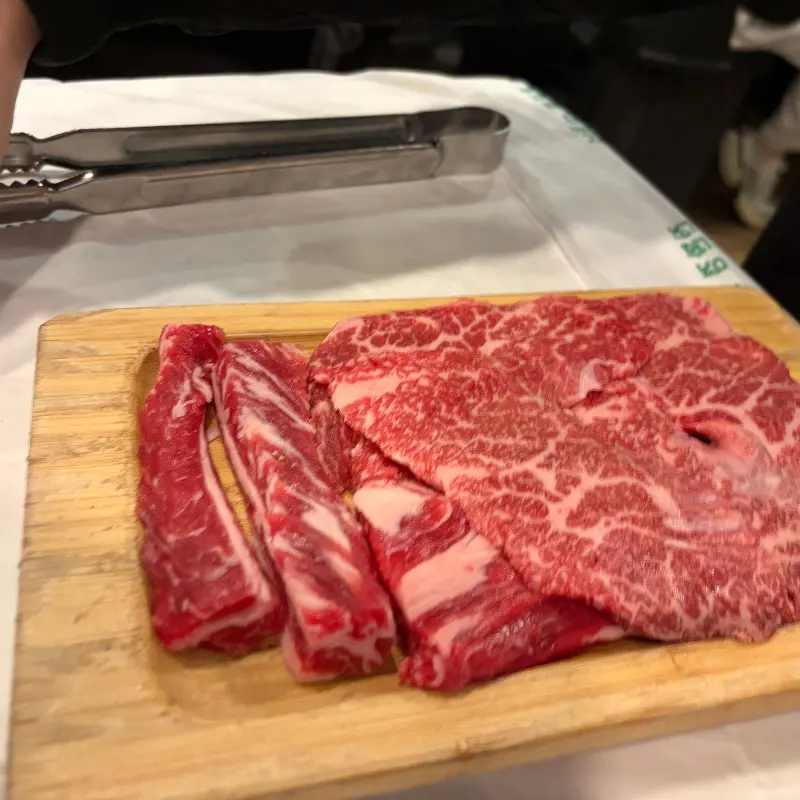 마블링이 예술인 찐배네의 꽃갈비살