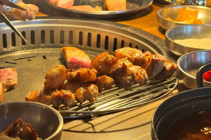 다 익은 돼지 고기