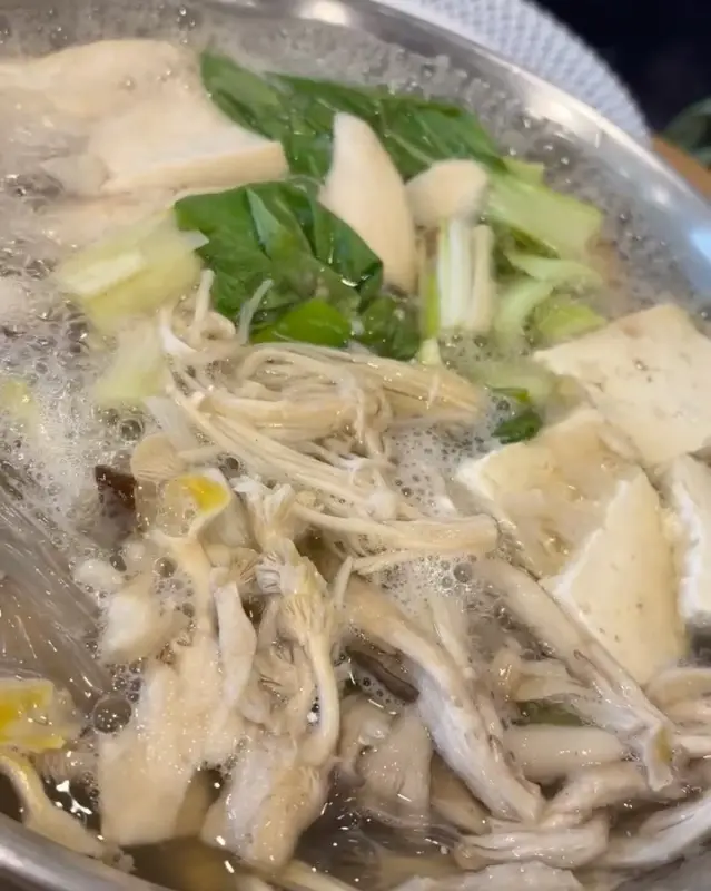 버섯전골의 모습