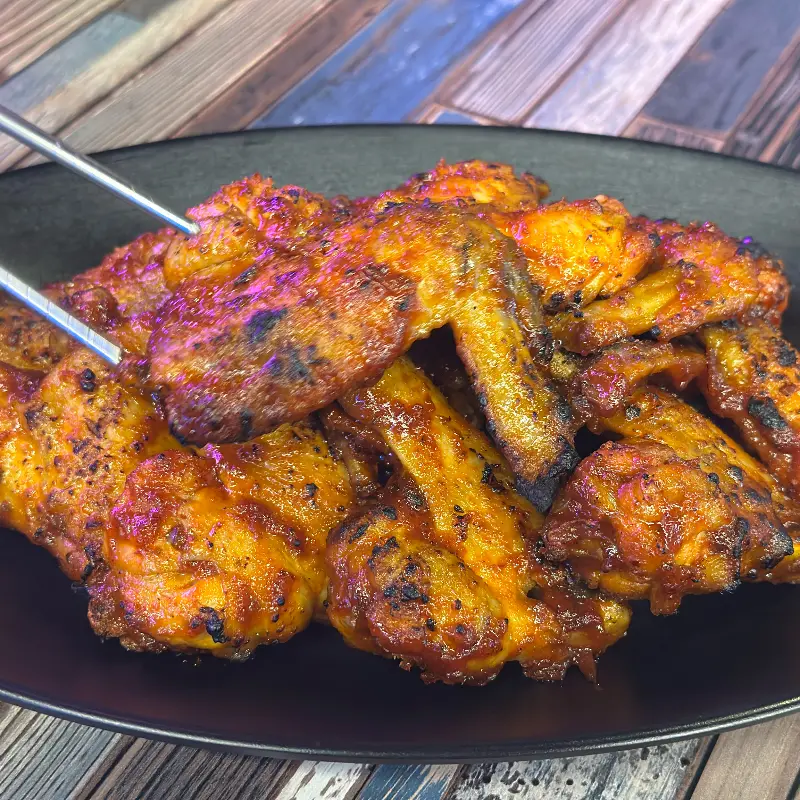 젓가락을 멈출 수 없는 불날개