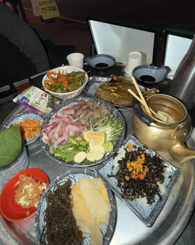 푸짐한 해산물 한 상