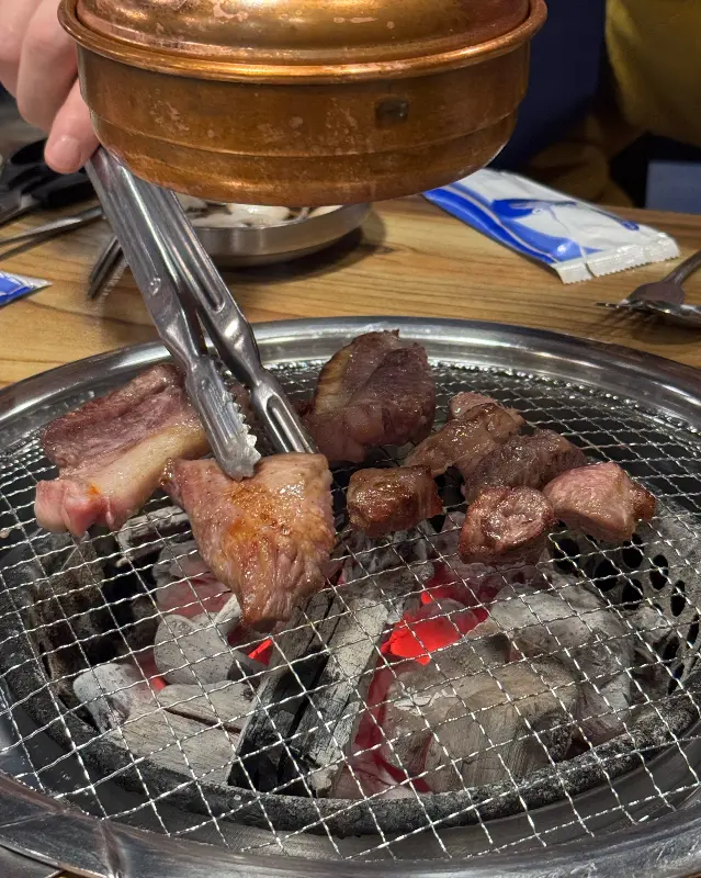 잘 익은 고기 한 점