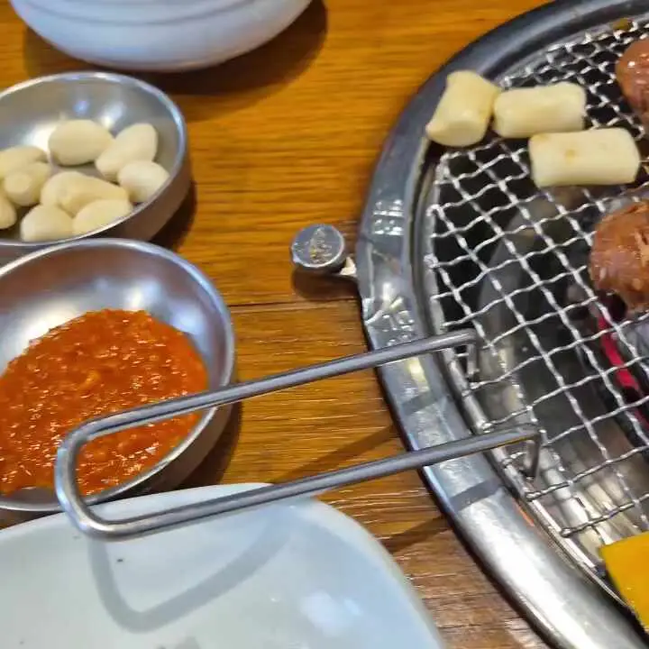 통마늘과 함께 구워먹는 돼지갈비