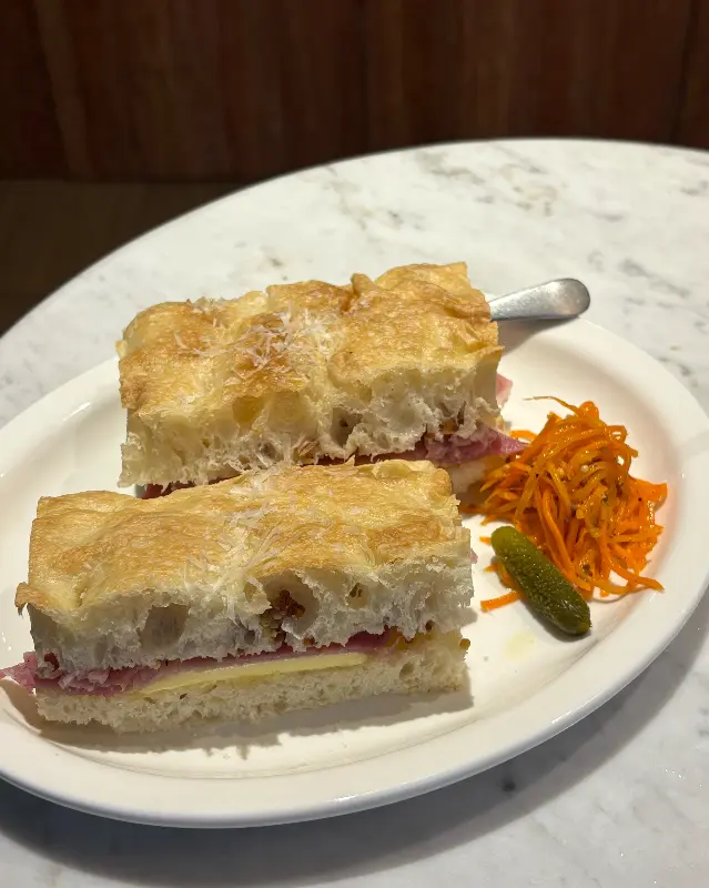 마르못 카프레제 샌드위치