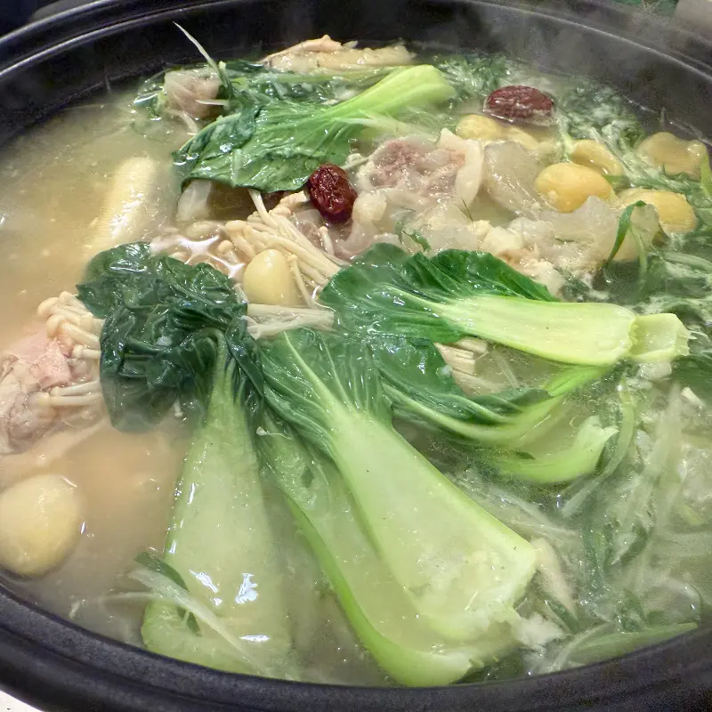 푸짐한 닭한마리