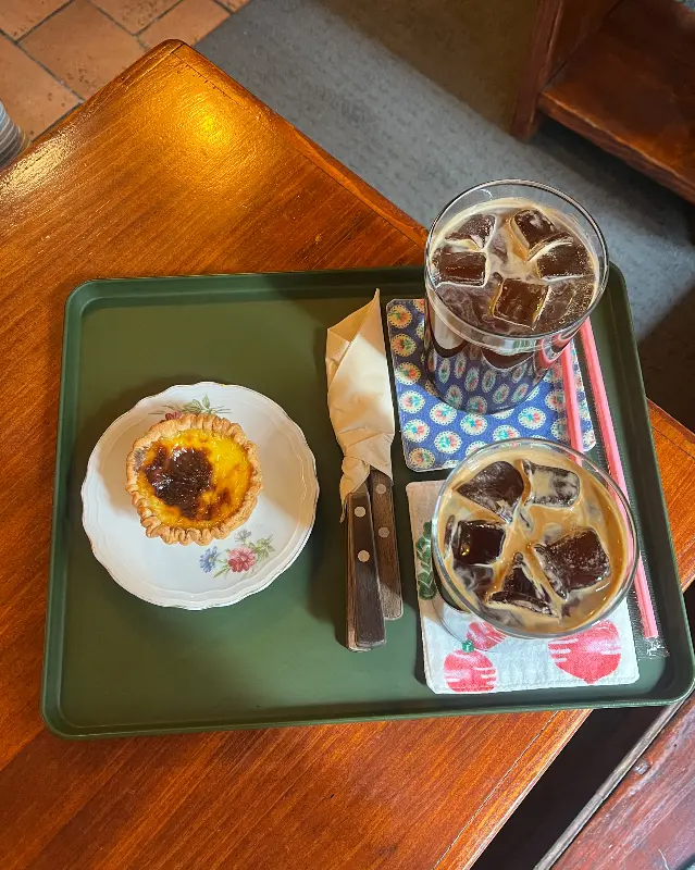 에그타르트와 윤키라떼