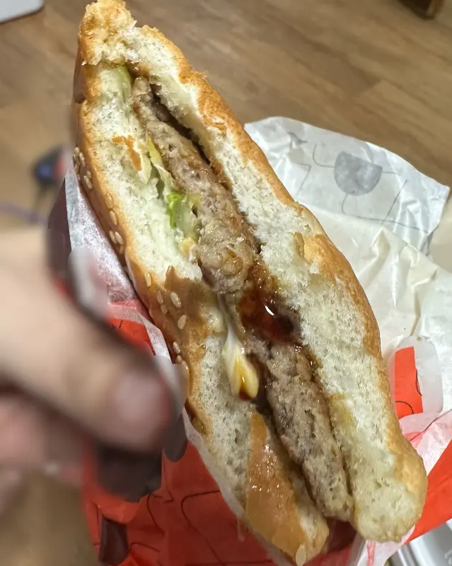 불고기 버거 단면