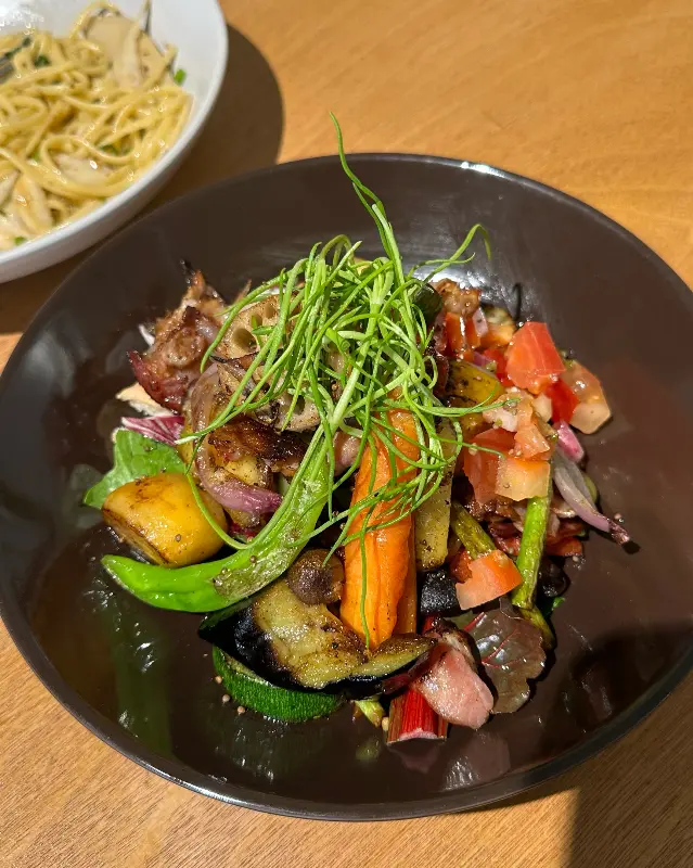 그릴드 베지 샐러드