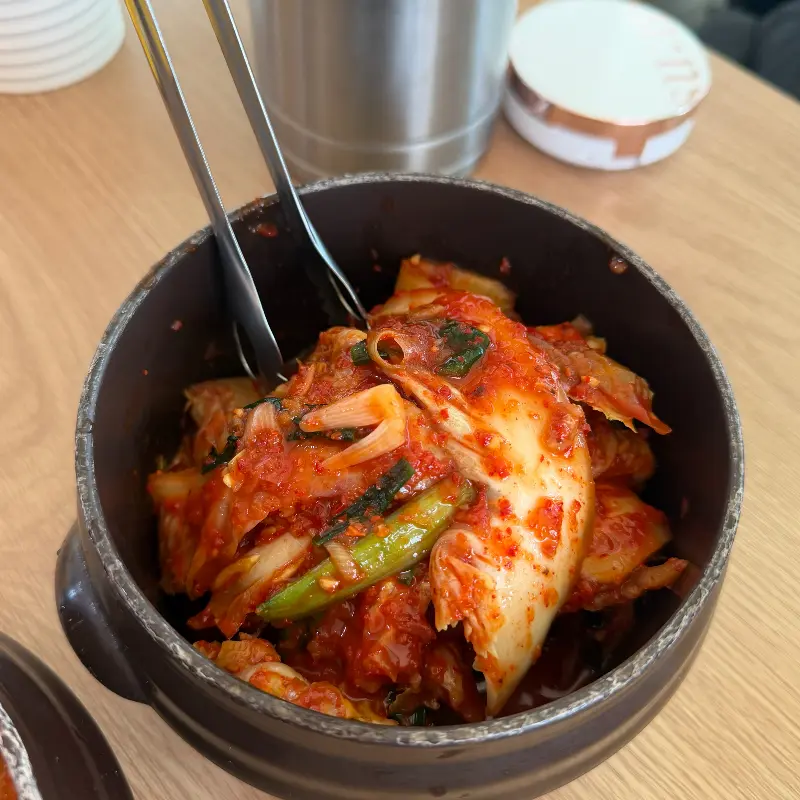 잘 익은 겉절이 김치