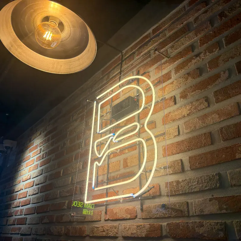 힙한 분위기의 내부 인테리어