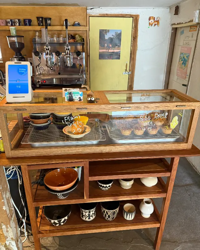 쇼케이스 안의 디저트들