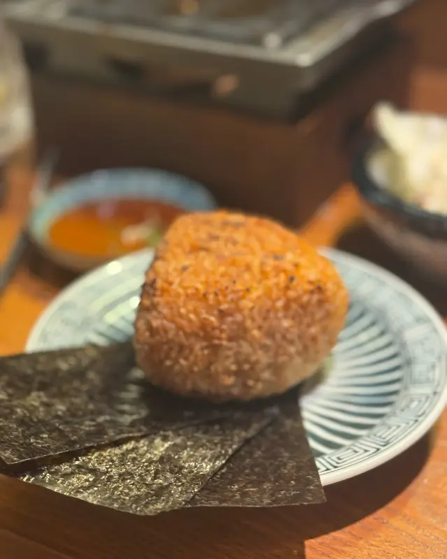 겉바속촉 야끼 오니기리