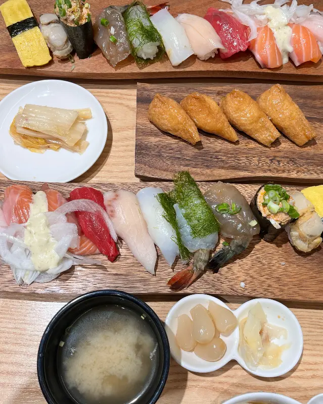 강한초밥의 다양한 초밥 구성