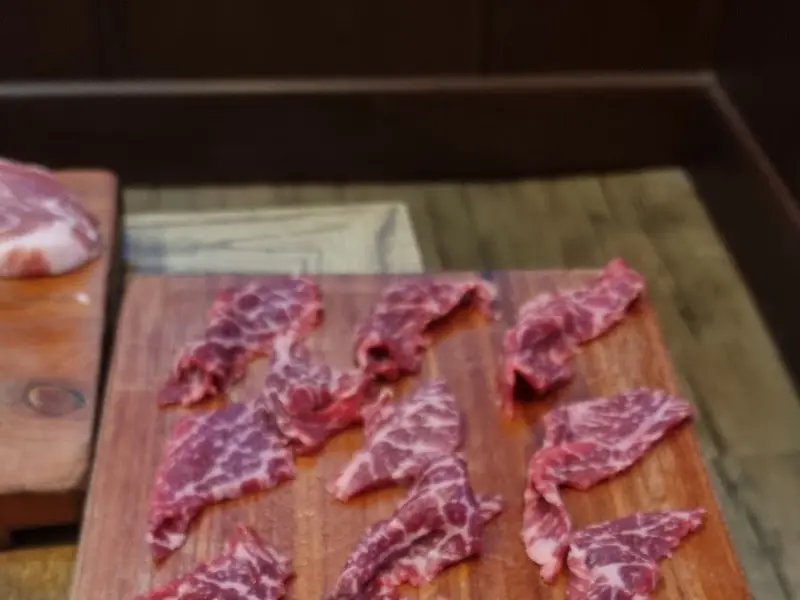 육덕봉의 대표 메뉴, 돼지갈비