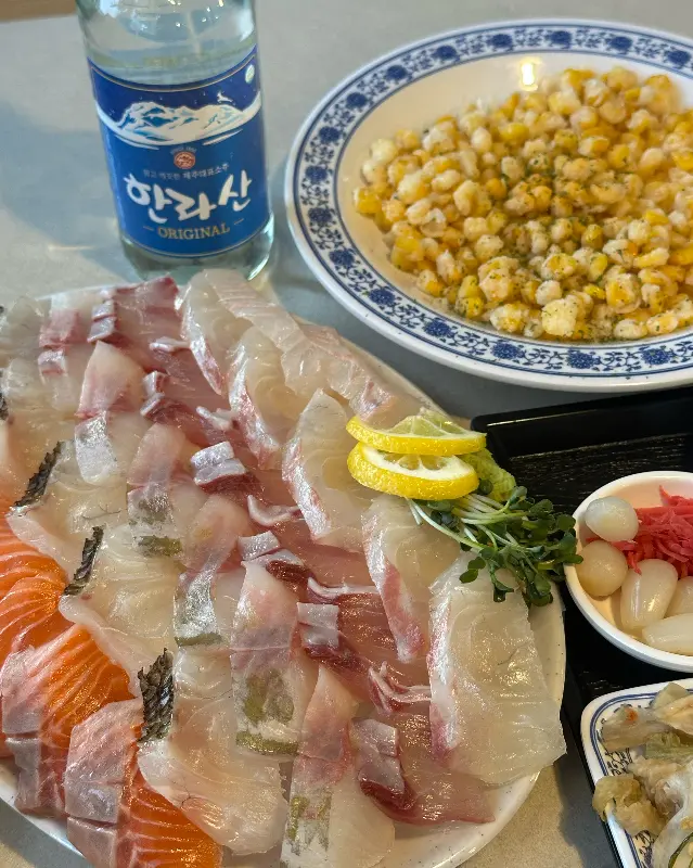 군침이 절로 도는 숙성회 한 상