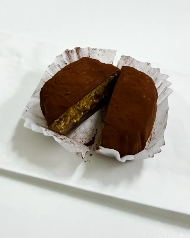 단면을 드러낸 두쫀쿠