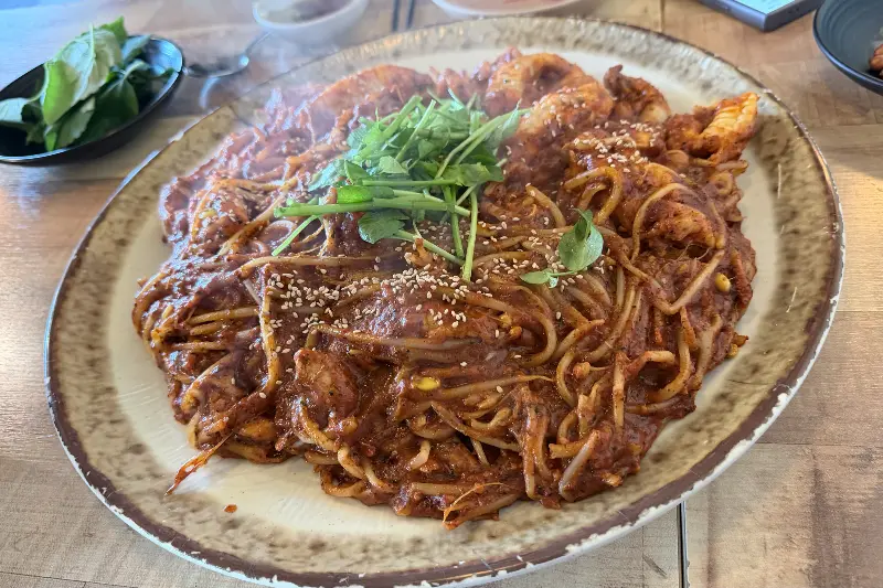푸짐한 순살 아구찜 한상차림