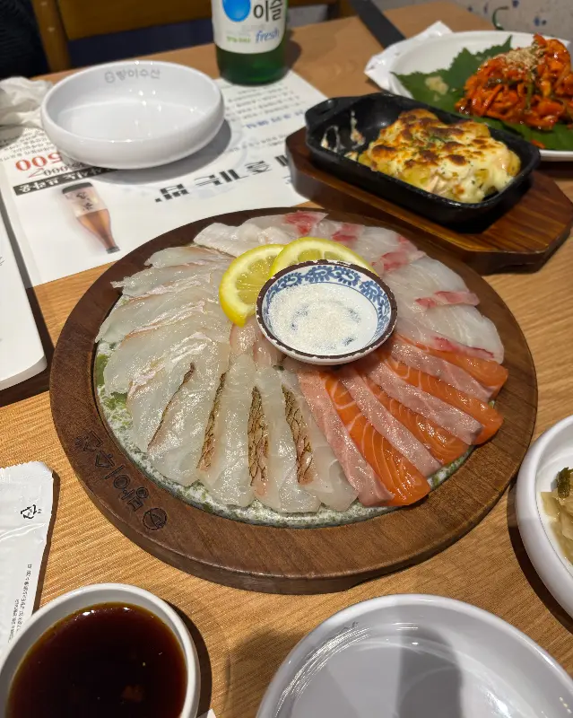 다채로운 숙성회 모듬