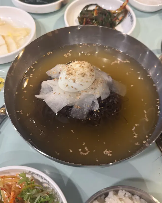 입가심으로 제격인 시원한 물냉면