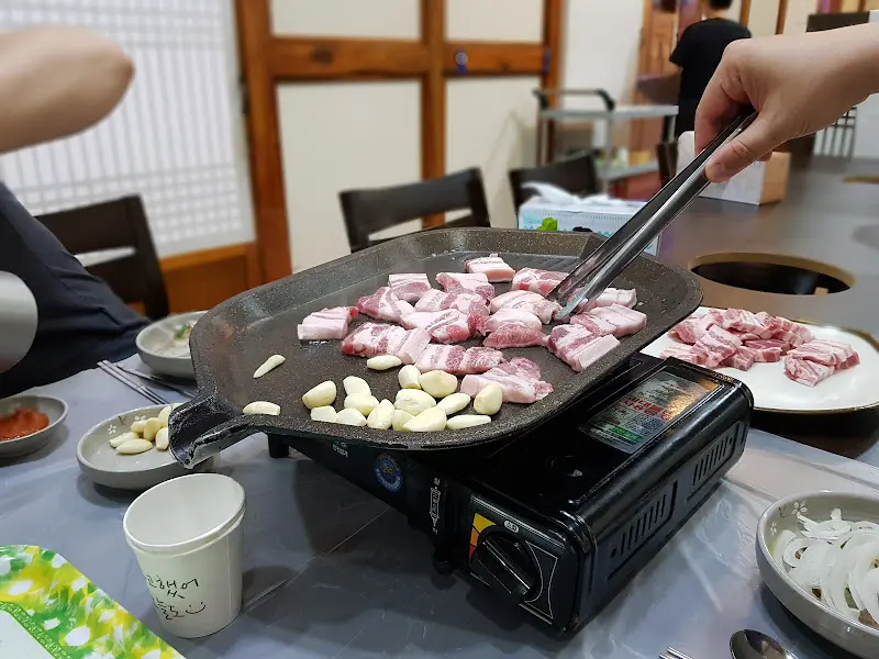 삼겹살과 밑반찬