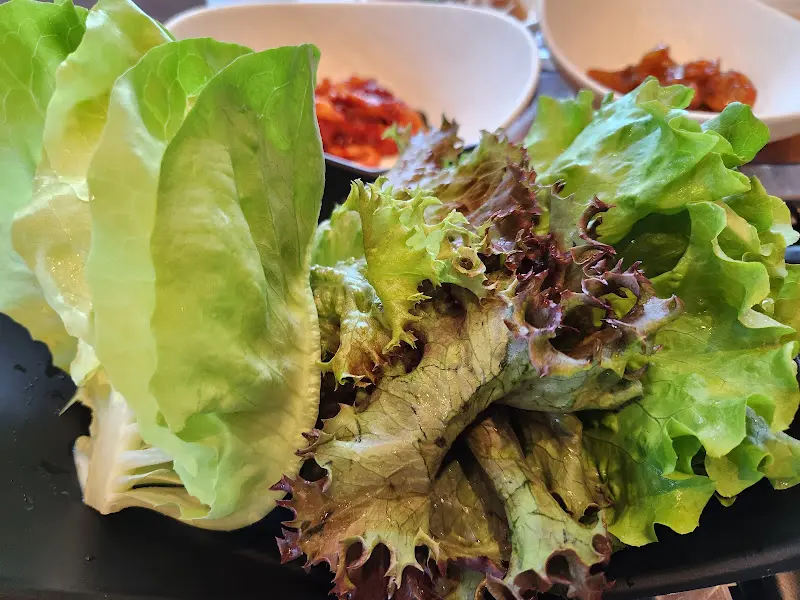 신선한 쌈 채소