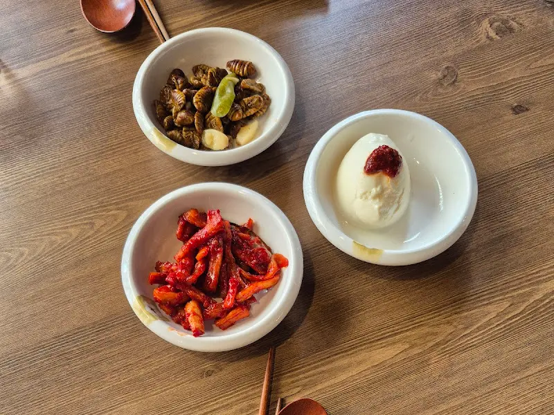 기본 찬 3종 세트의 모습