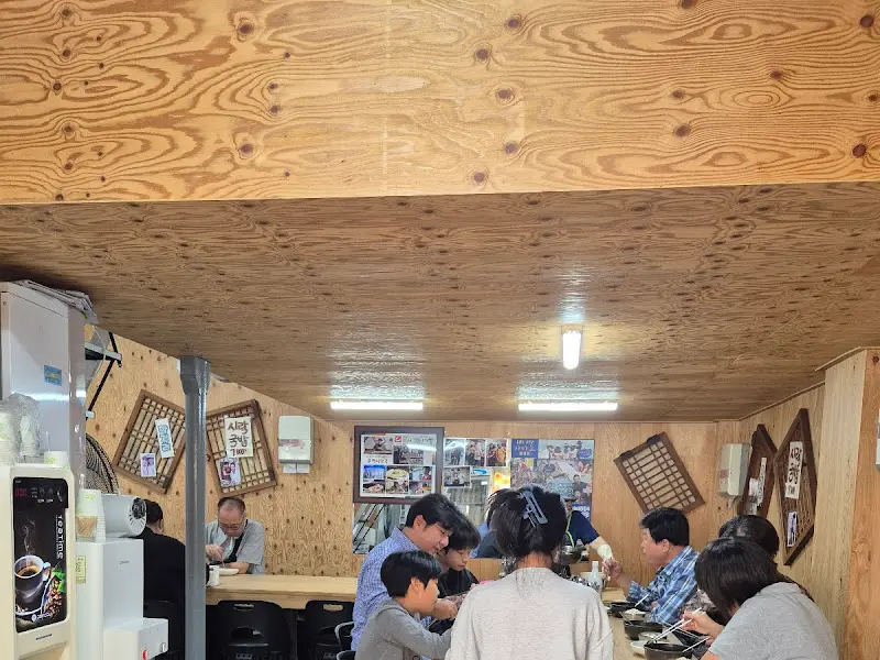 가게 내부 전경