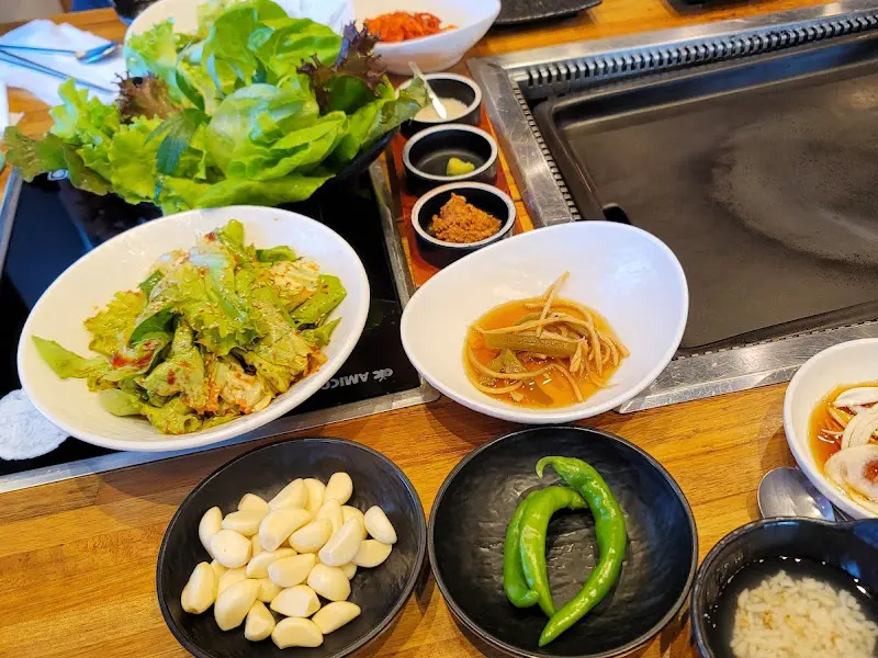 쌈 채소와 밑반찬