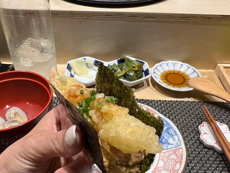 김에 싸 먹는 우니