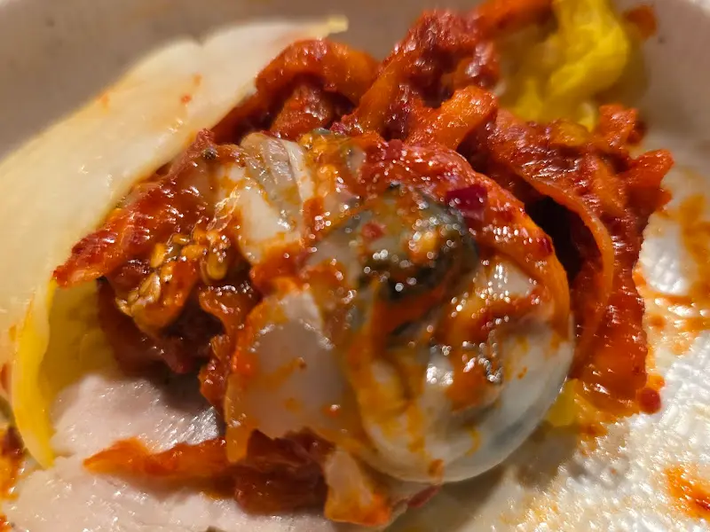 보쌈, 굴, 김치의 완벽한 삼합