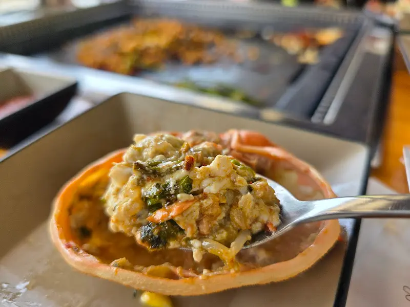 게딱지에 비벼진 밥