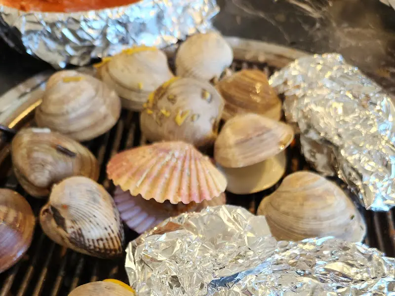 셀프 라면 코너에서 취향껏 끓여 먹는 라면