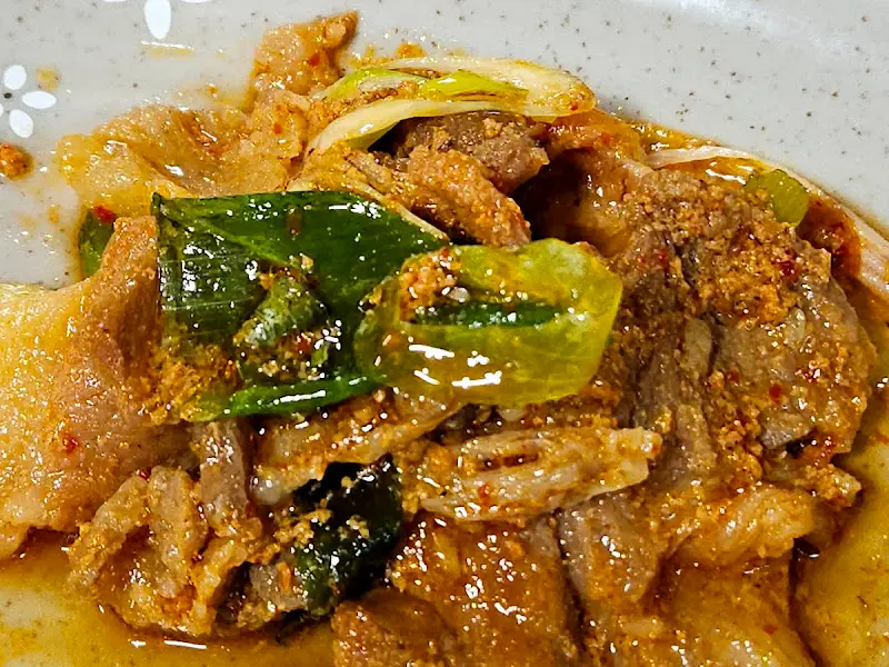 매콤한 양념에 버무려진 제육볶음