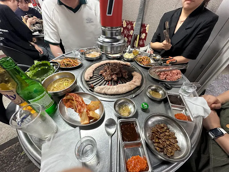 테이블 전체 샷