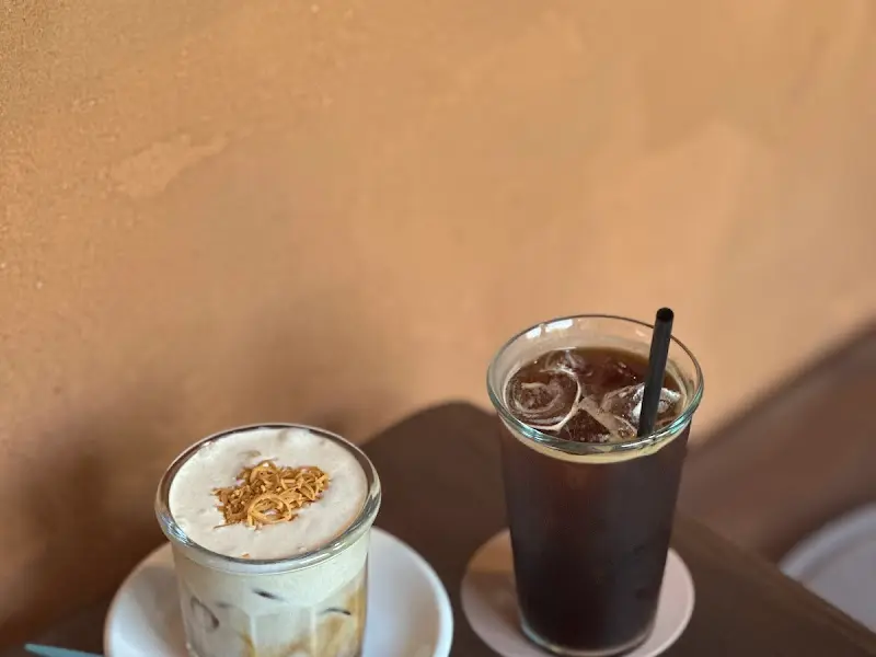 너트크림라떼와 아이스 아메리카노