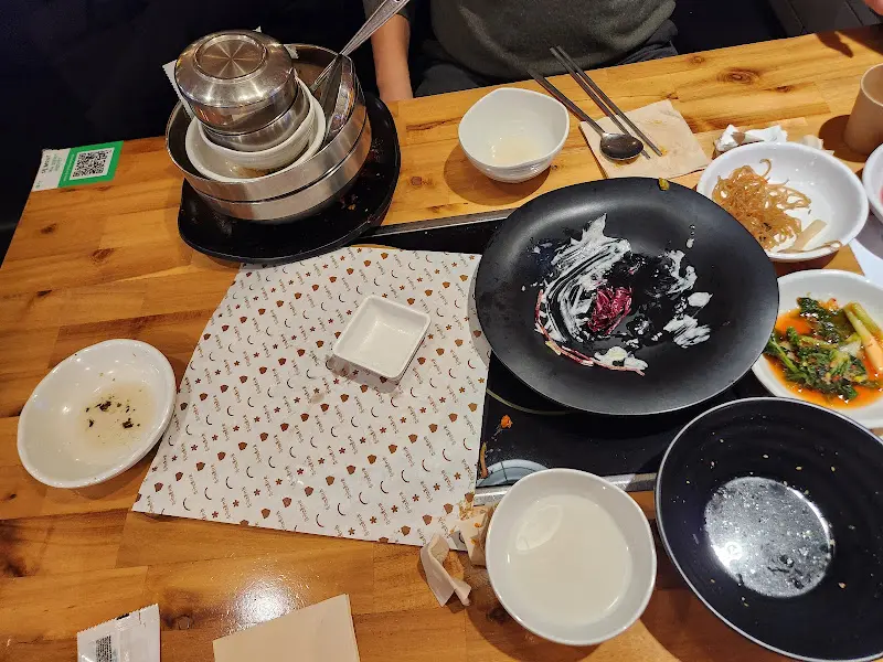 깔끔하게 비워진 접시