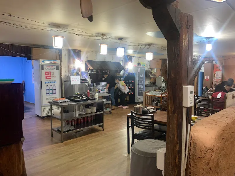 다양한 밑반찬들