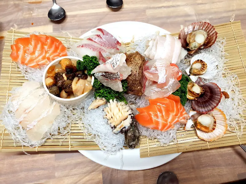 신선함이 가득한 모듬회