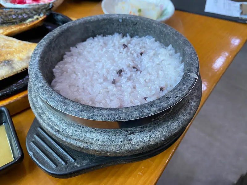 돌솥밥과 생선구이