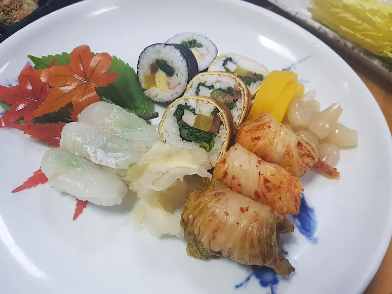 다채로운 초밥의 향연