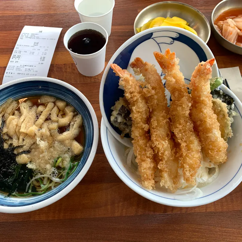 새우튀김과 우동