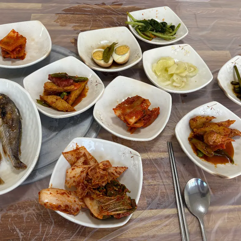 다채로운 밑반찬