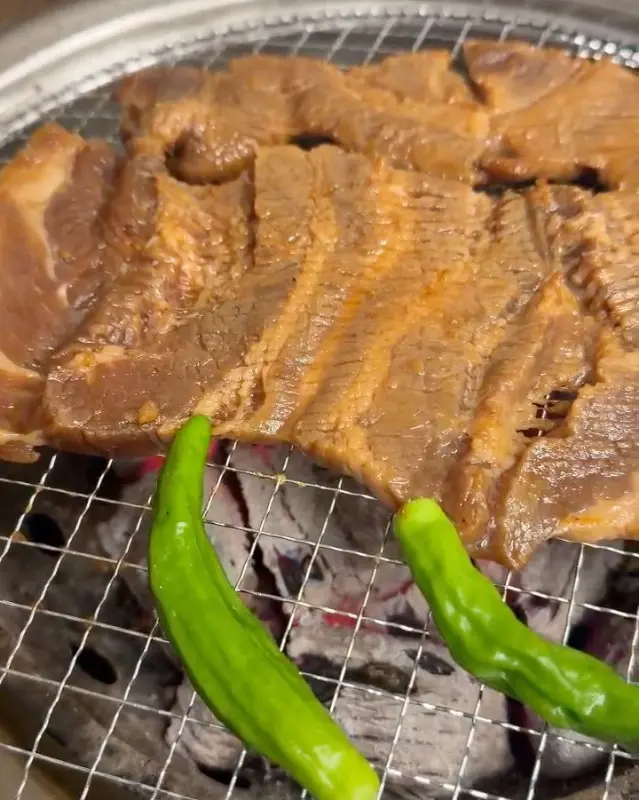 숯불에 구워지는 돼지갈비