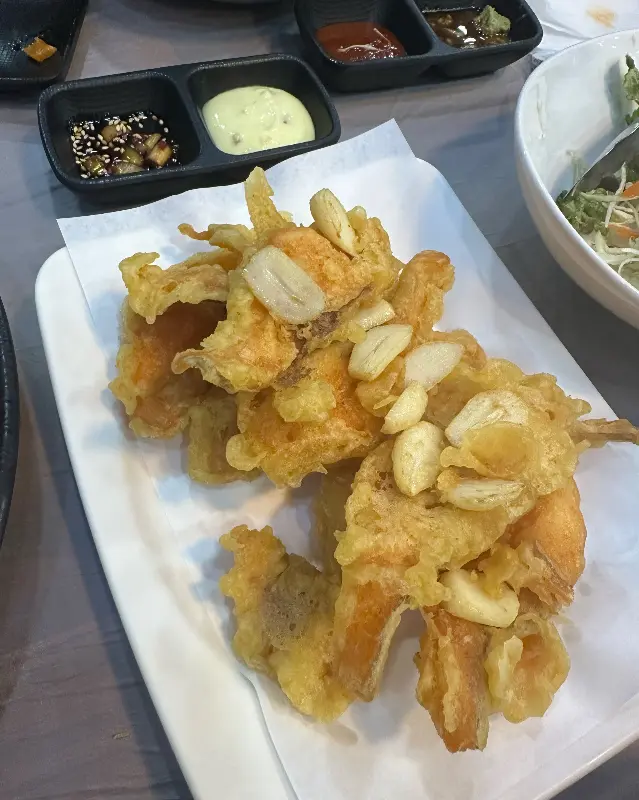 겉은 바삭하고 속은 촉촉한 송어튀김