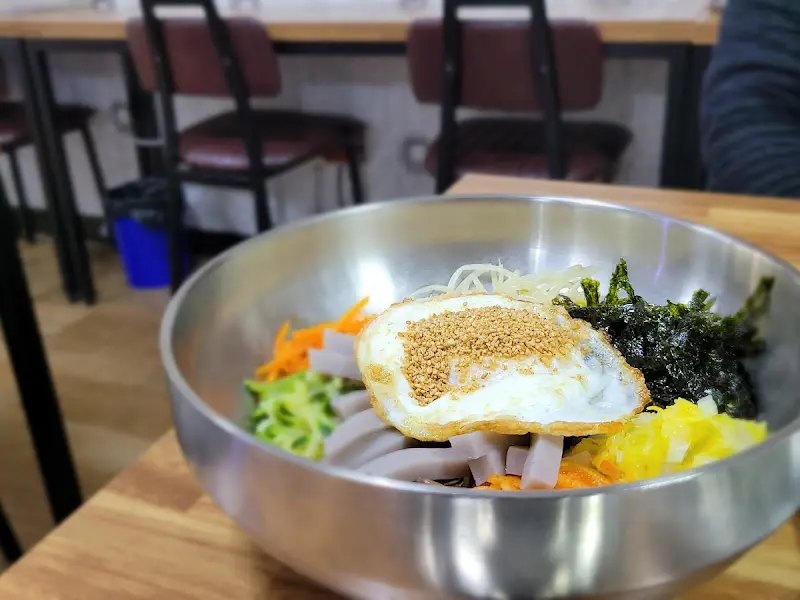 매콤한 메밀묵비빔밥