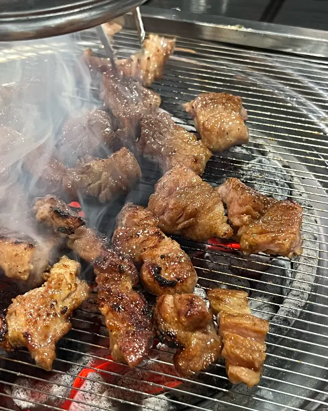 잘 익은 돼지갈비