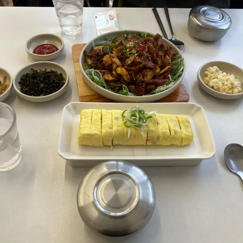 계란말이, 김, 밥