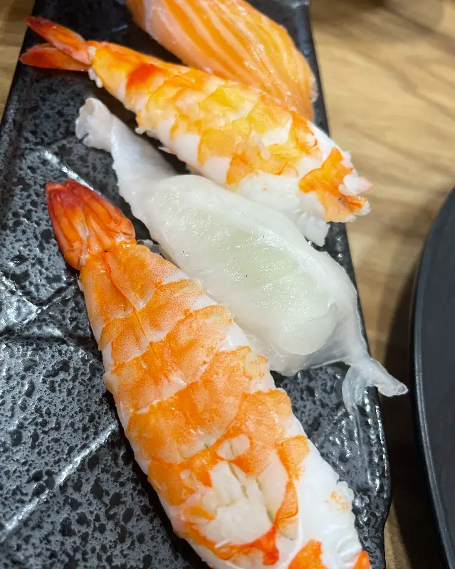 신선한 대게 초밥