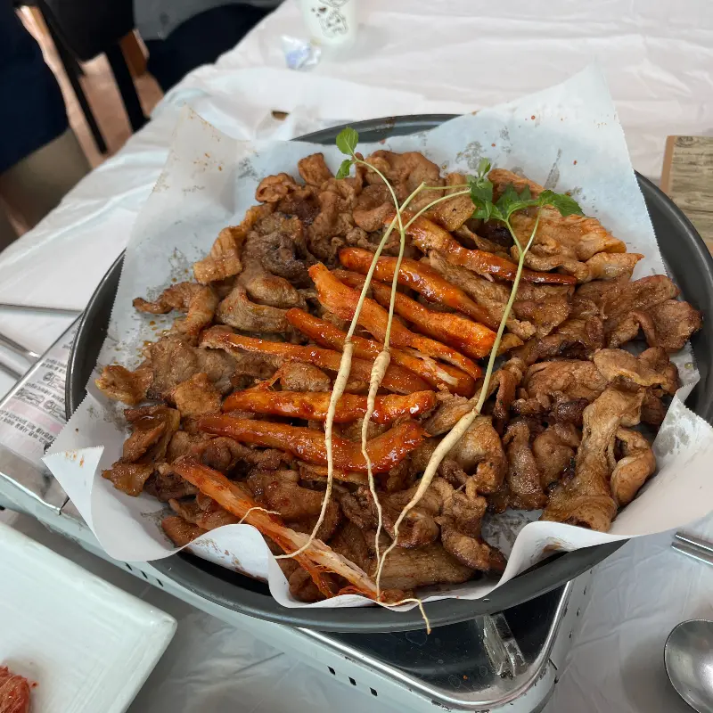 더덕숯불고기의 아름다운 비주얼